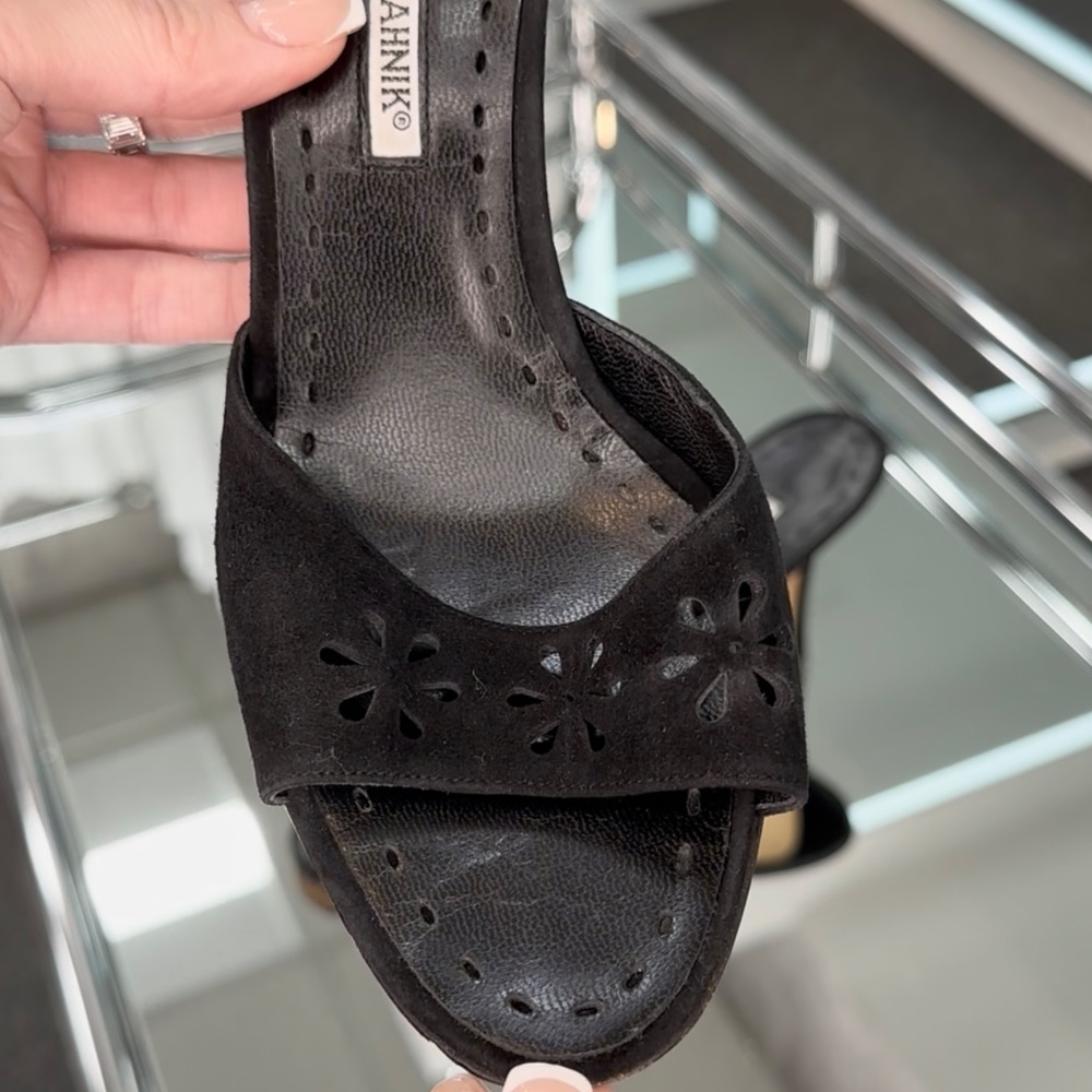 Manolo Blahnik sandals - Picture 3 of 5